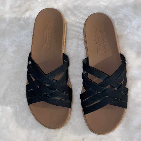 Skechers Arch Fit Beverlee - Picture 6 of 12